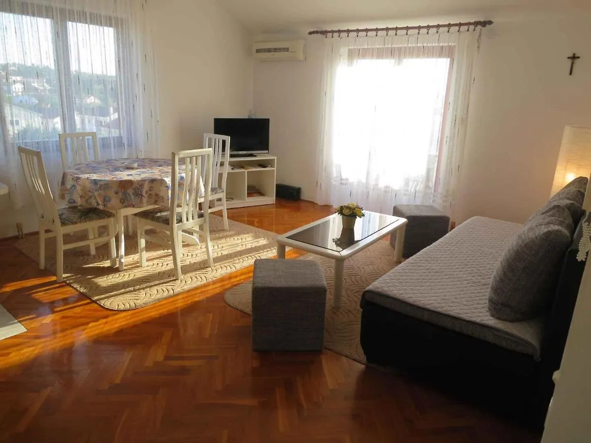 Apartments In Malinska/Insel Krk 14439  Malinska