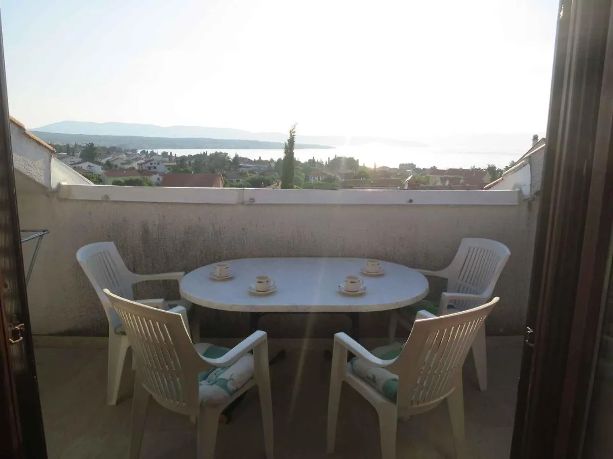 Apartments In Malinska/Insel Krk 14439