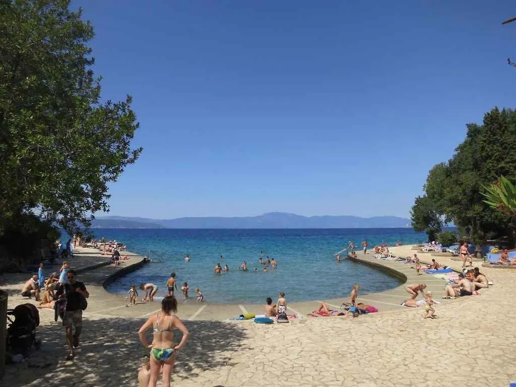 Apartments In Malinska/Insel Krk 14439